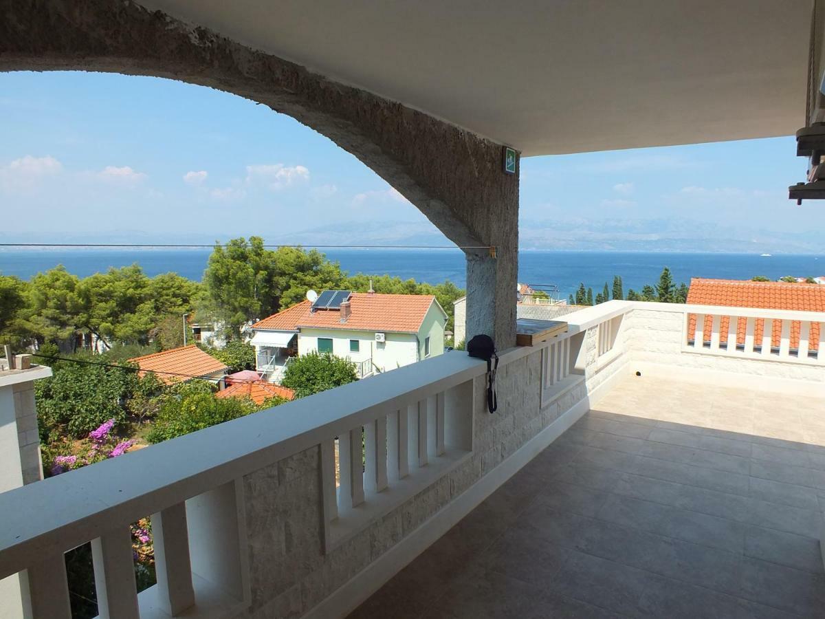 Apartments Marko Sutivan Insel Brac المظهر الخارجي الصورة