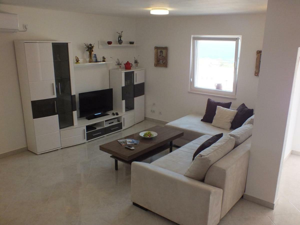Apartments Marko Sutivan Insel Brac المظهر الخارجي الصورة