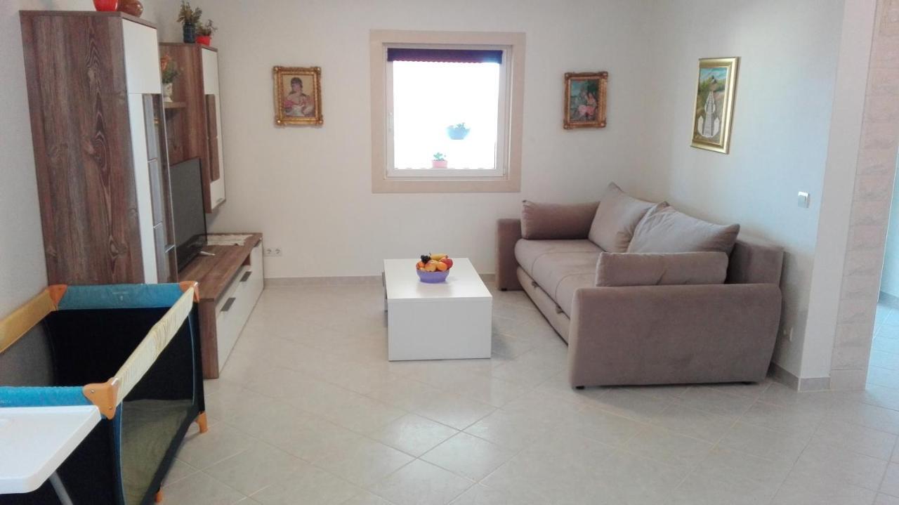 Apartments Marko Sutivan Insel Brac المظهر الخارجي الصورة