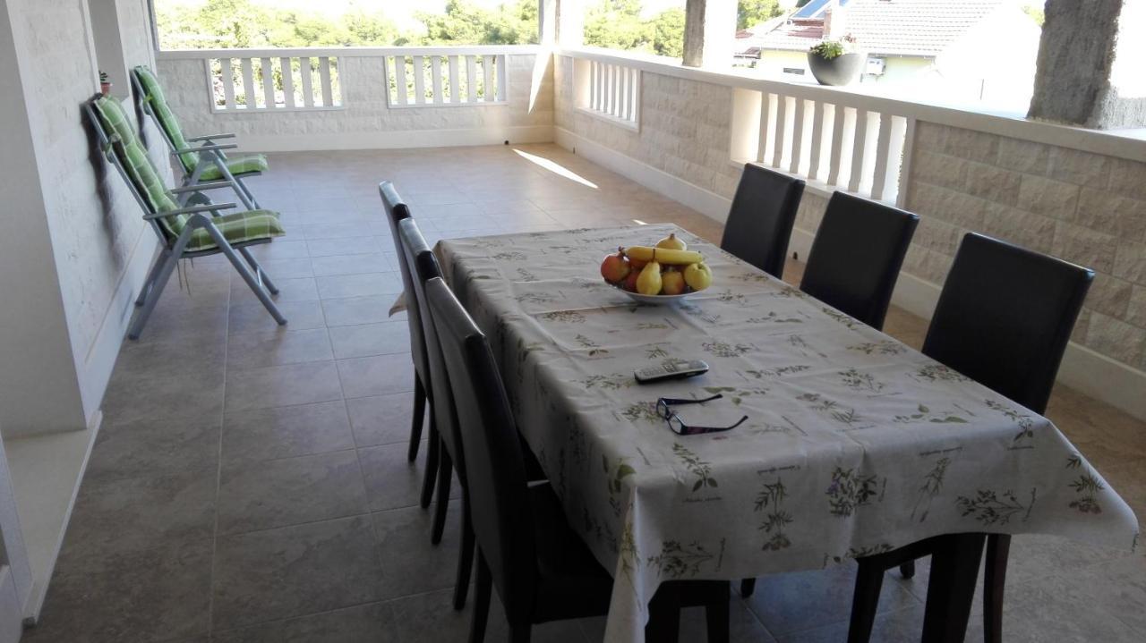 Apartments Marko Sutivan Insel Brac المظهر الخارجي الصورة