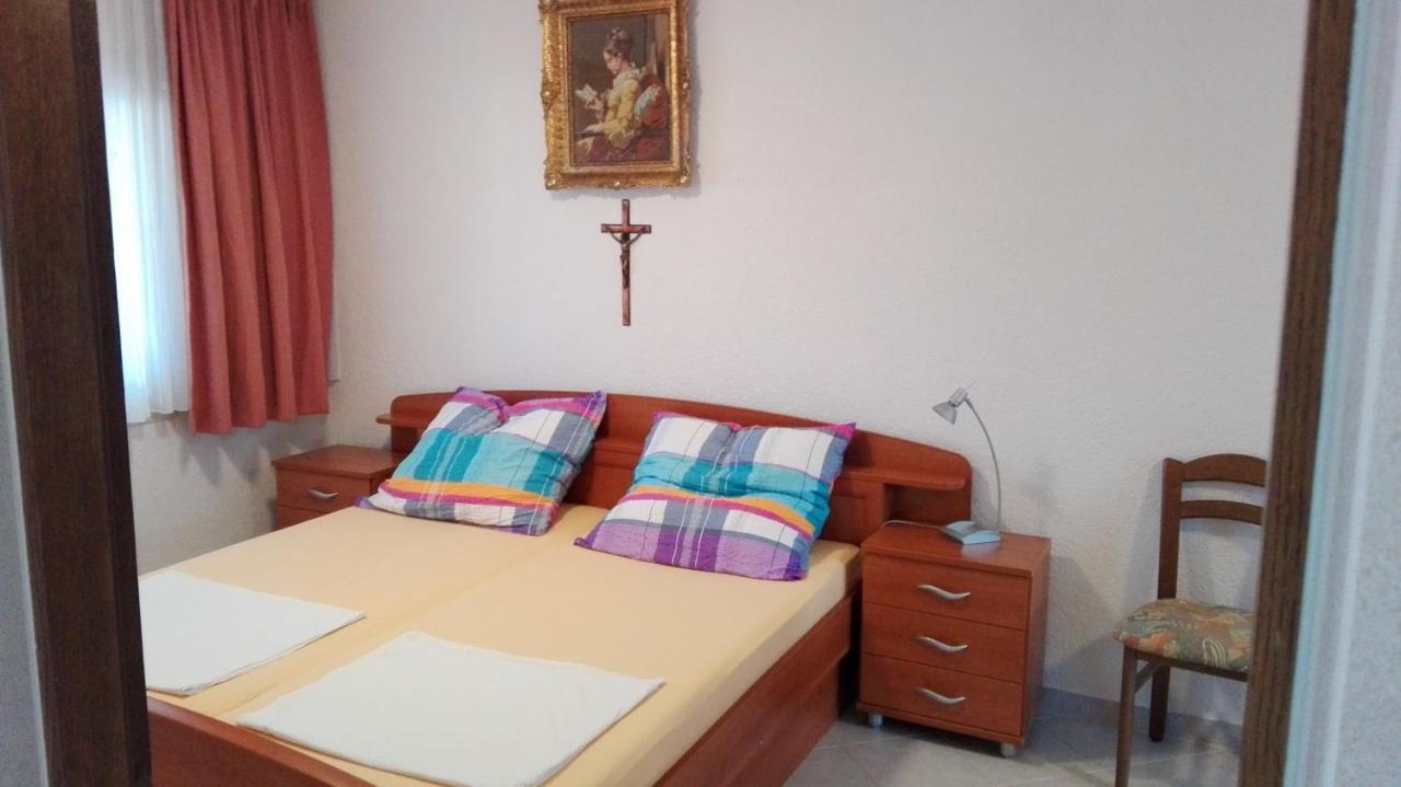 Apartments Marko Sutivan Insel Brac المظهر الخارجي الصورة