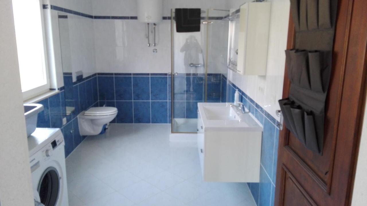 Apartments Marko Sutivan Insel Brac المظهر الخارجي الصورة